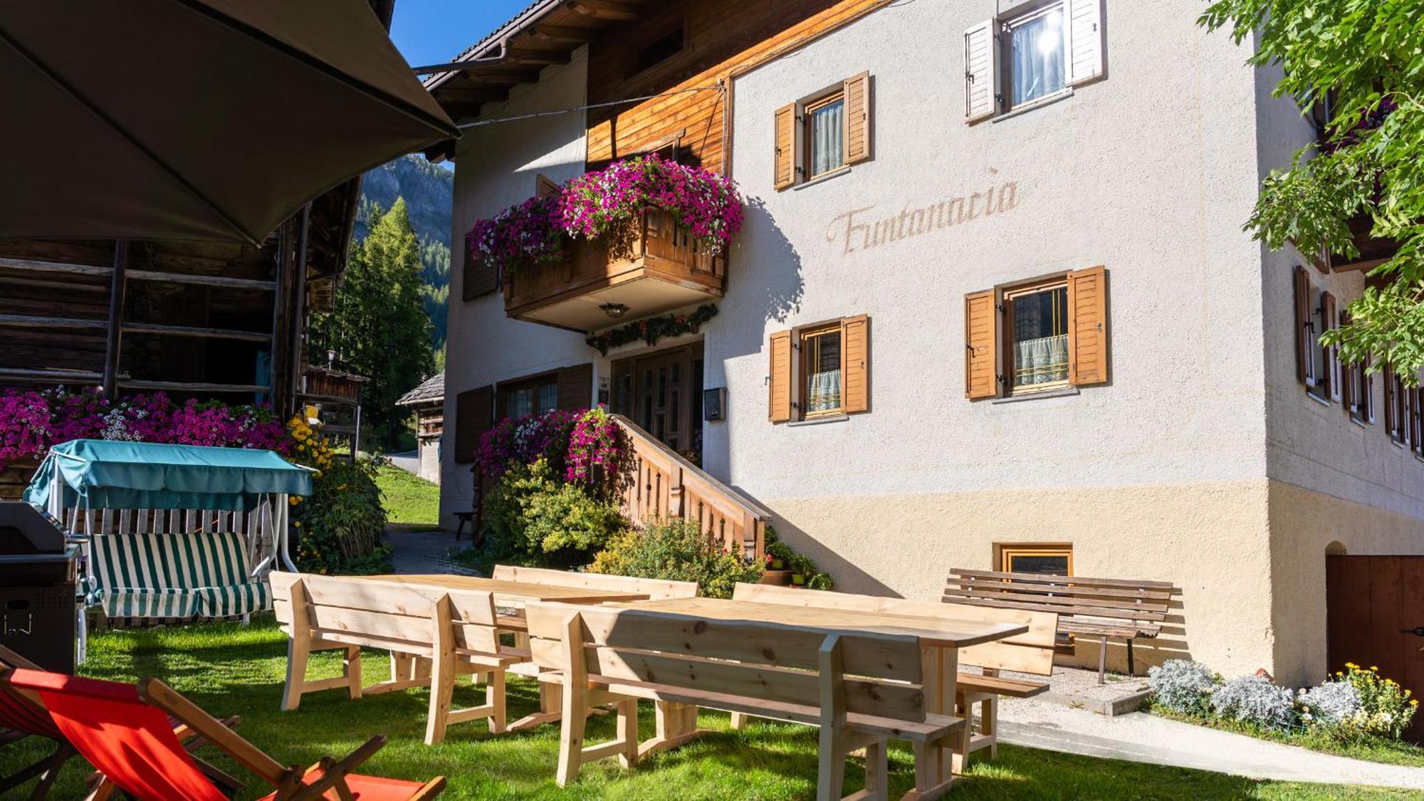 Chalet Funtanacia La Villa  Exterior photo